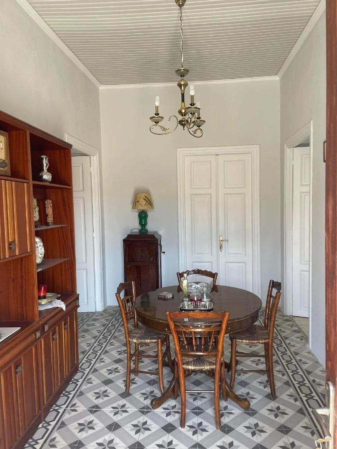 Traditional Seamanshouse Kochilos Rogon Exterior photo